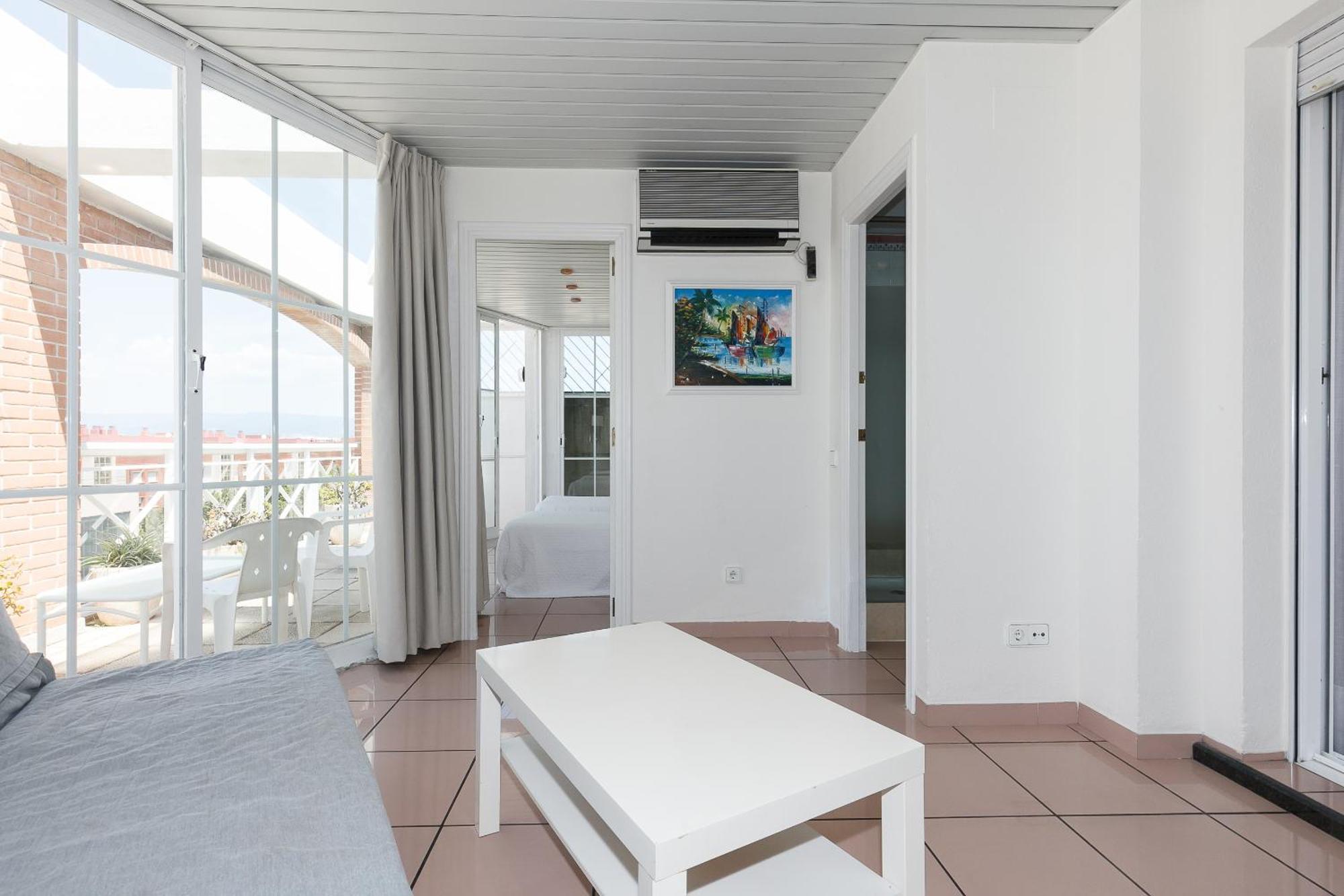 Uhc Center Apartments Salou Room photo